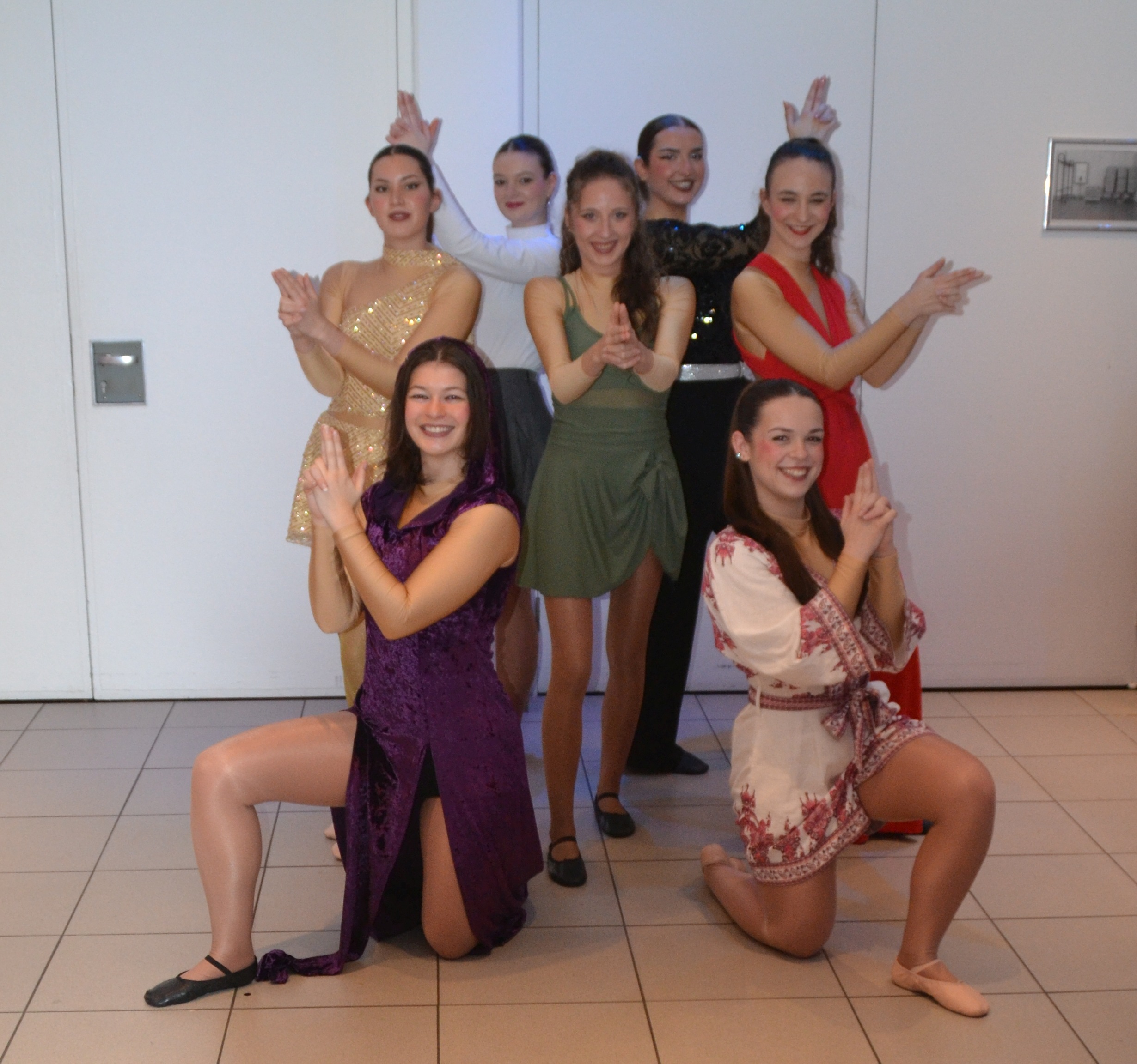 Misirizzi - Bondgirls 2026 Fireflies